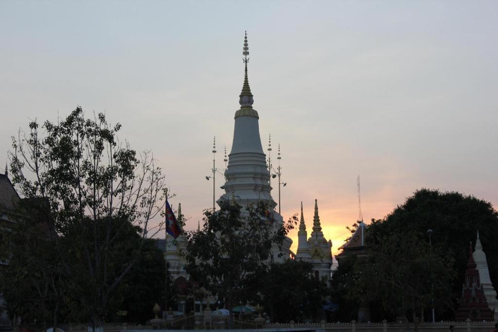 Bamboo9 Boutique Hotel Phnom-Penh Buitenkant foto